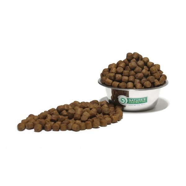 Сухий корм для дорослих котів великих порід Nature's Protection Large cat 18 кг NPB46051 фото